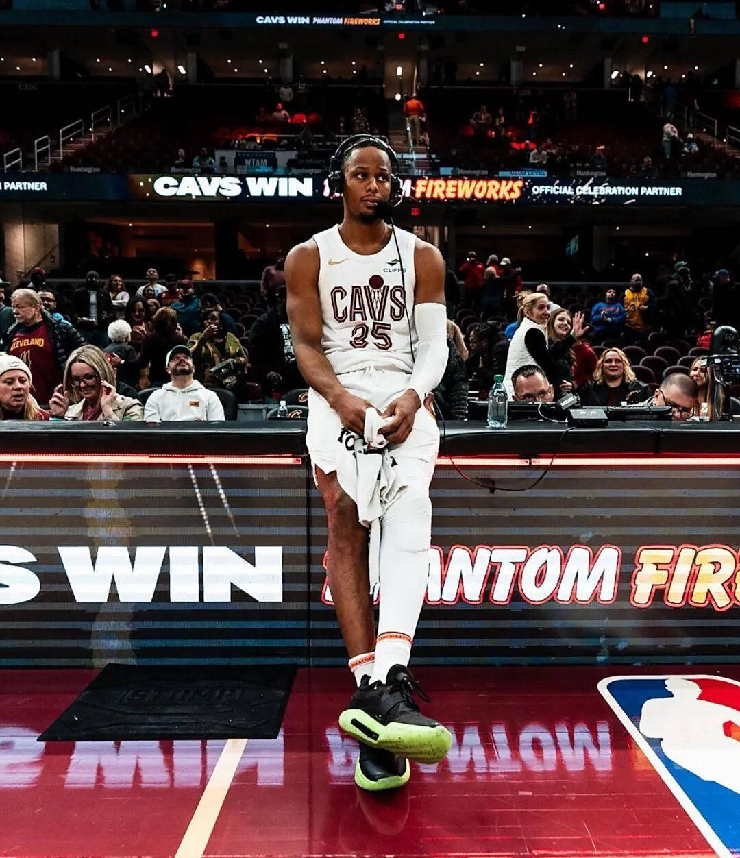 NBA榜眼新秀首秀!从数据看球员转会详情