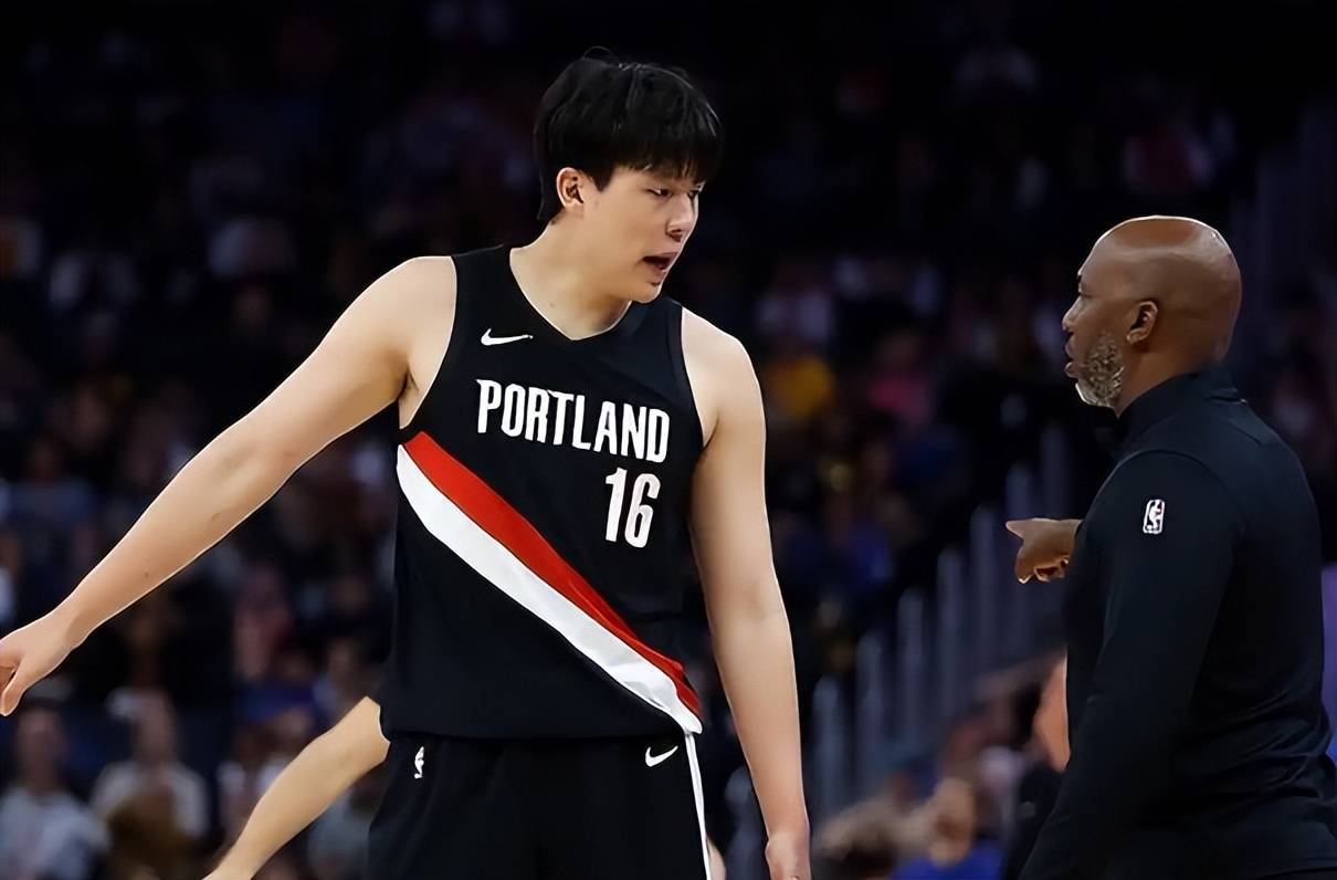杨瀚森17分钟征服NBA！开拓者重建有戏，火箭伤病暴露冲冠隐患