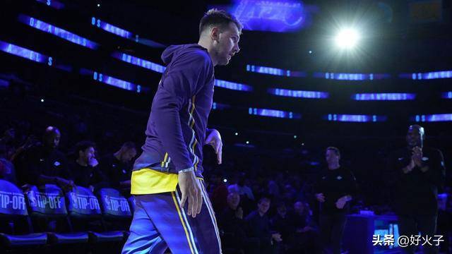 NBAMVP榜第一期：文班亚马傲视群雄，东契奇、库里上榜