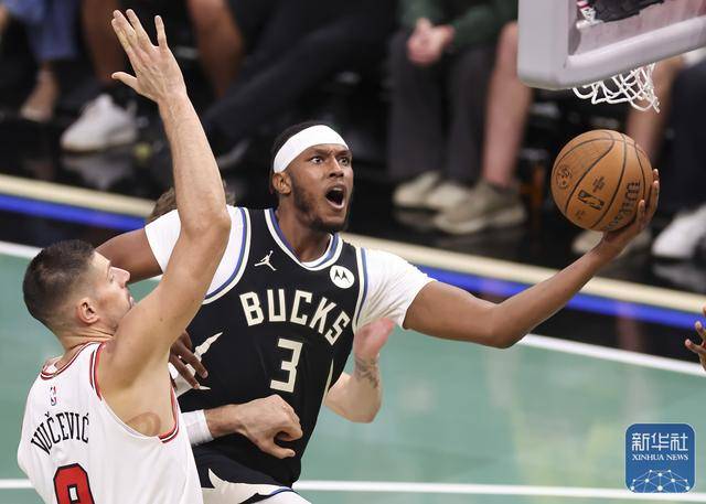 NBA常规赛｜雄鹿胜公牛